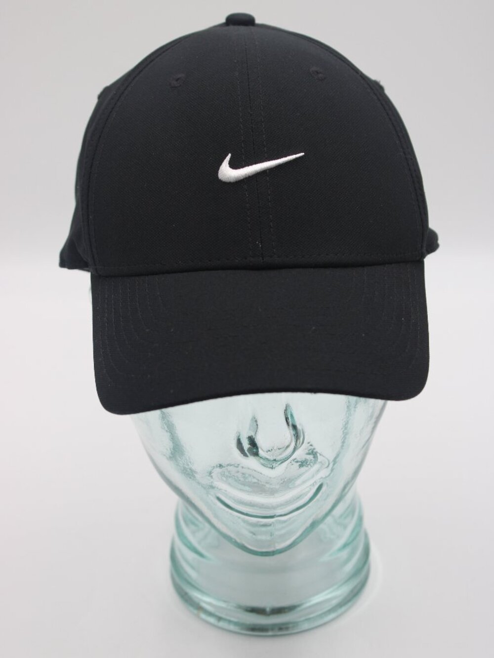 Nike Dri-Fit Club Cap Hat Black Snapback Cap Adjustable Size L/XL Swoosh Logo